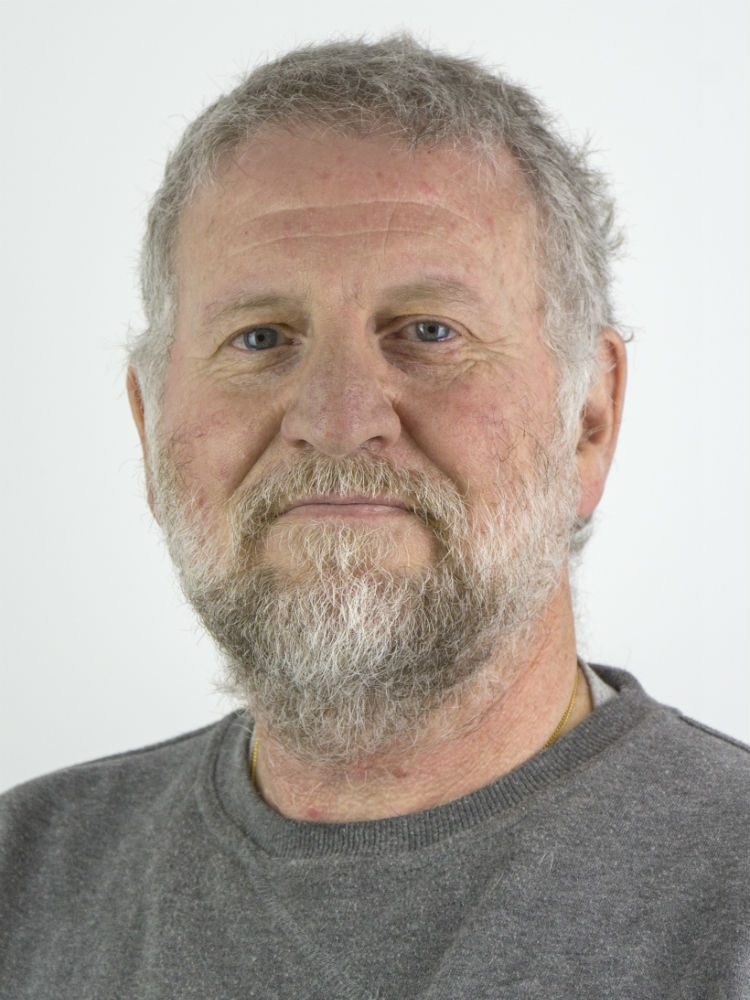 RWSmith-Headshot_MG_7854