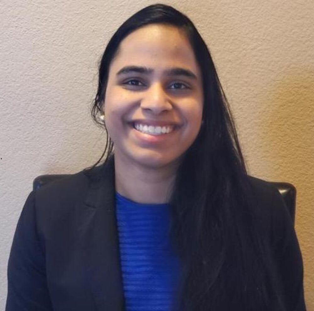 Agarwal-Headshot